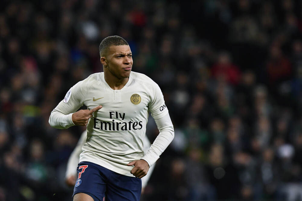 名宿之子交锋！小理查德森三分被小哈达威扑倒送三罚 后者再送T